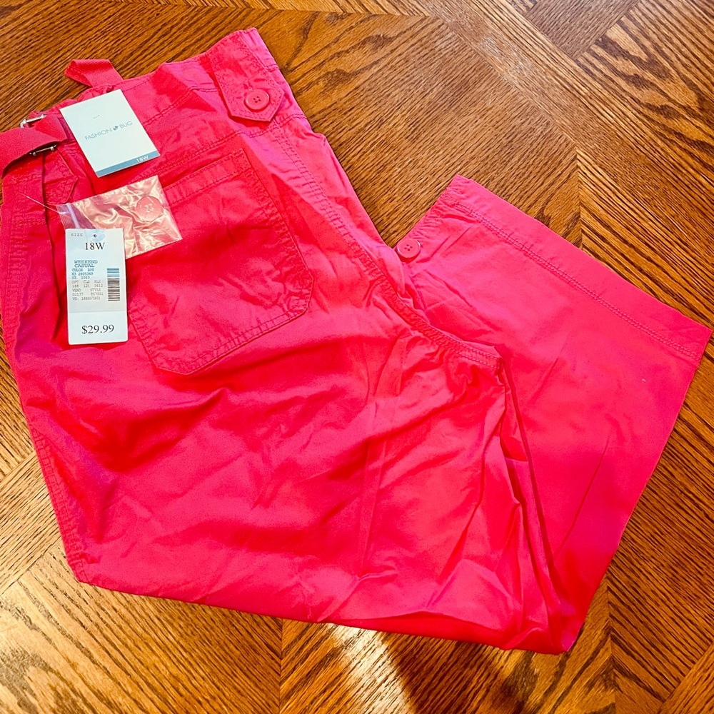 Fashion Bug - Pink Capris - NWT